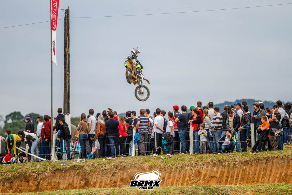Catarinense de Motocross chega a 2ª etapa, em Joinville - BRMX